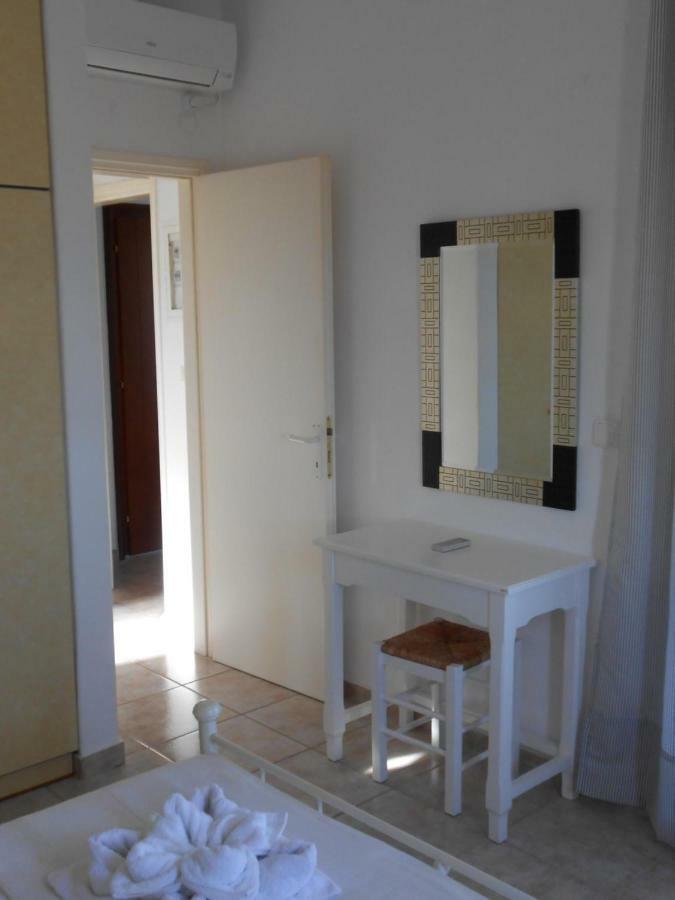Apartments Marpissa Luaran gambar