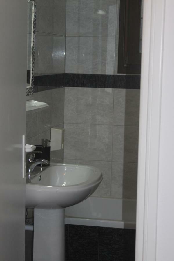 Apartments Marpissa Luaran gambar
